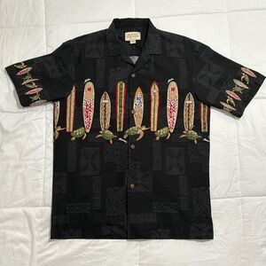 Royal Hawaiian Creations, Button-front short-sleeved Hawaiian shirt, Size Medium